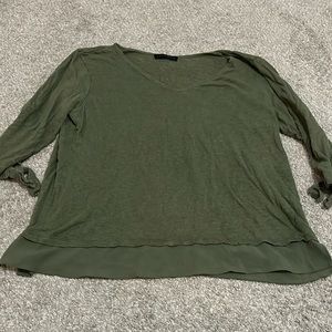 Sanctuary size large olive green top